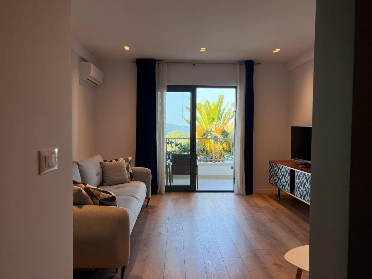 Beachfront Comfort Apartments Sinajko بودغورا المظهر الخارجي الصورة